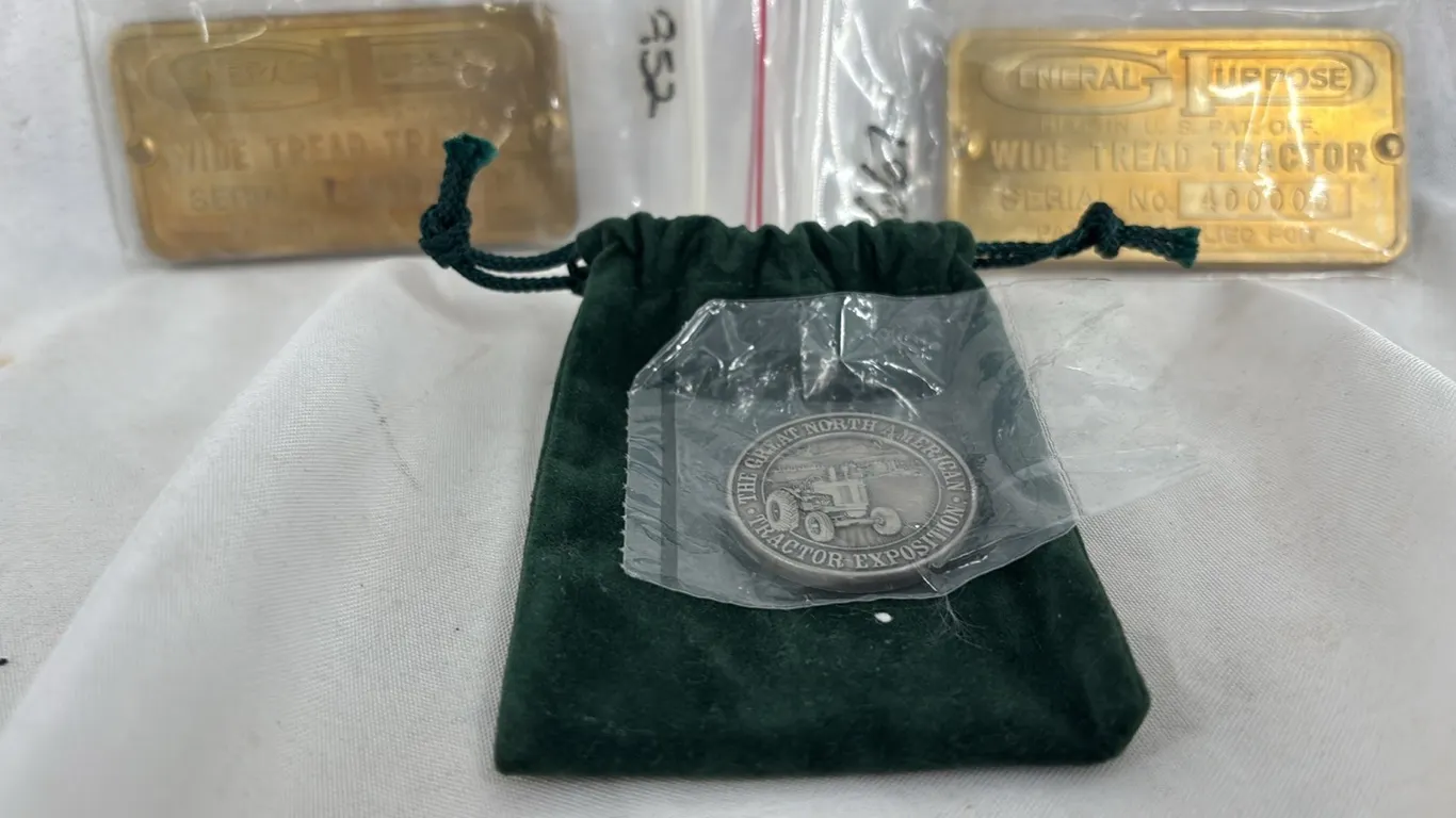 SERIAL NUMBER BARS-TRACTOR TOKEN