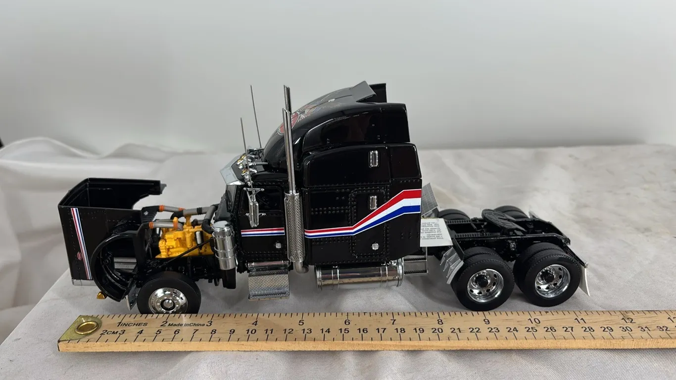 PETERBILT SEMI TRACTOR FRAKLIN MINT