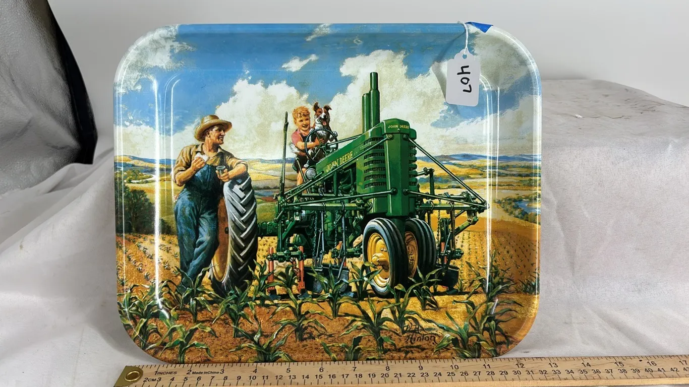 JOHN DEERE METAL TRAY CAN BE HANGED