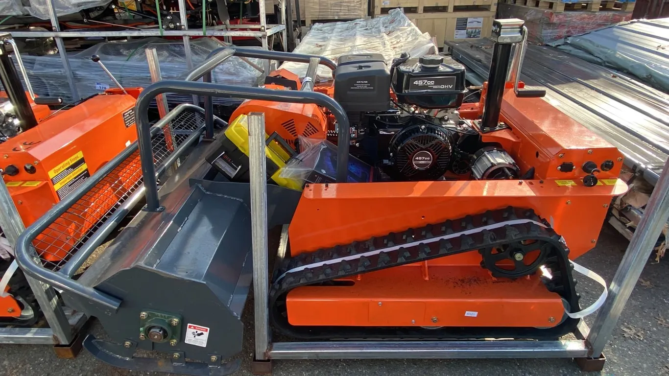 SDLOOL SL-LM1200Q ORANGE GAS POWERED REMOTE CONTROLLED FLAIL MOWER WITH 457 CC ENGINE,
