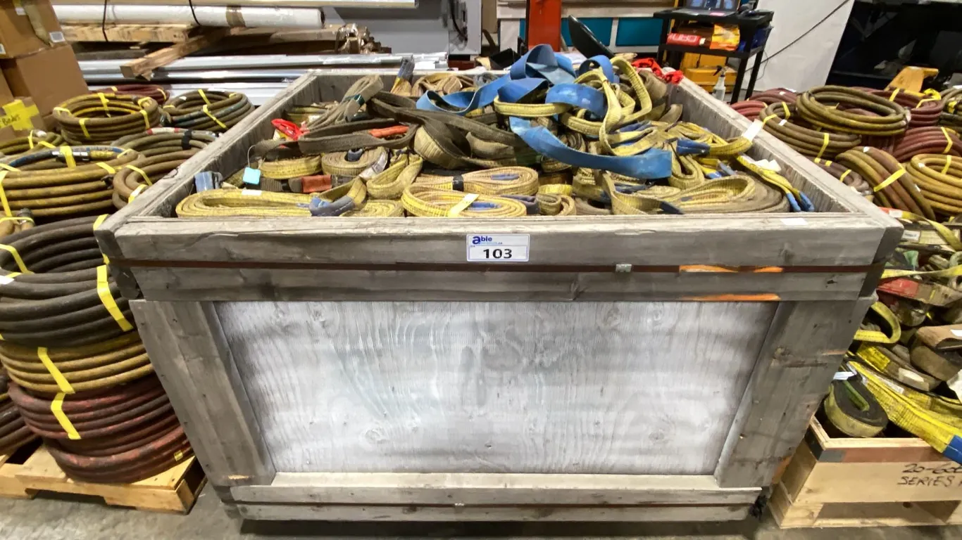 WOODEN PALLET CRATE OF ASSORTED LIFTING SLINGS *CRATE INCLUDED*