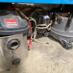 GROUP OF ASSORTED SHOP VACS, PARTS & ATTACHMENTS