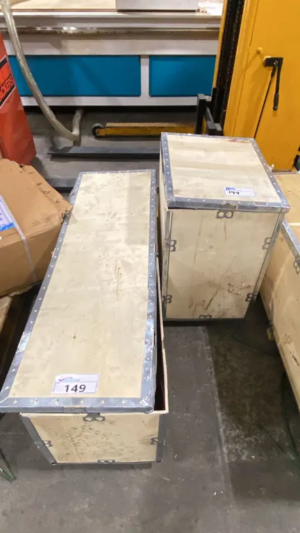 HEAVY DUTY HYDRAULIC TRACK PIN PRESS MACHINE *IN 2 WOODEN CRATES*