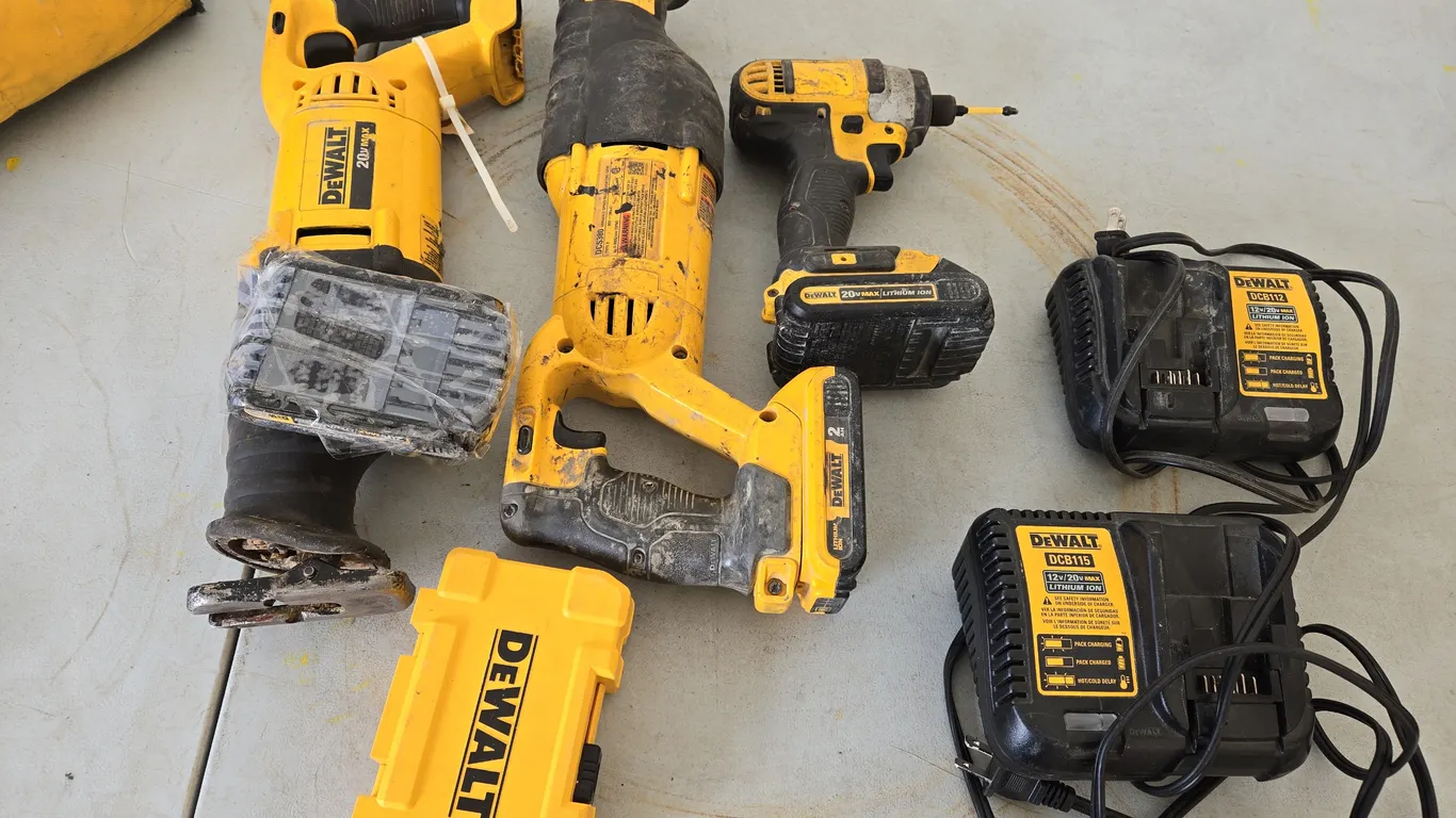 Dewalt Bag With Recip Saw x2,Impact Driver, 2 Chargers and 3 Batteries