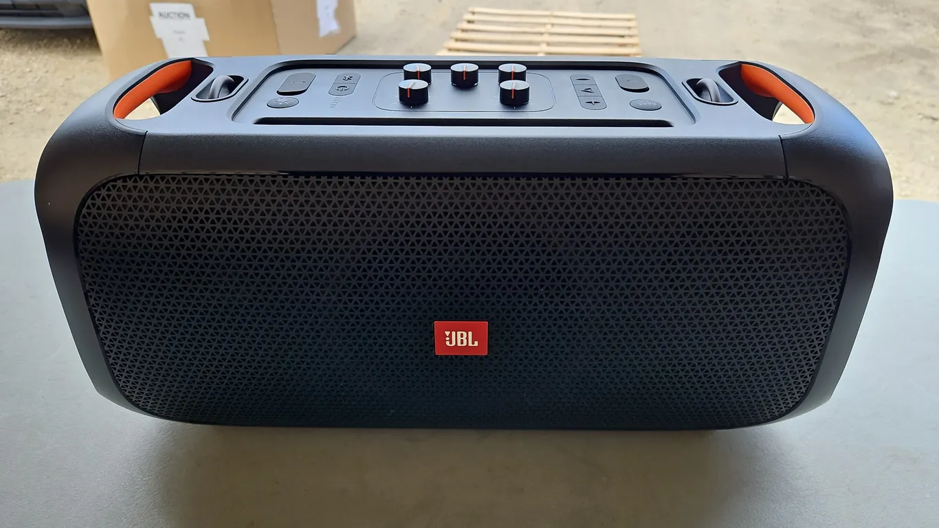 JBL Box Bluetooth Speaker