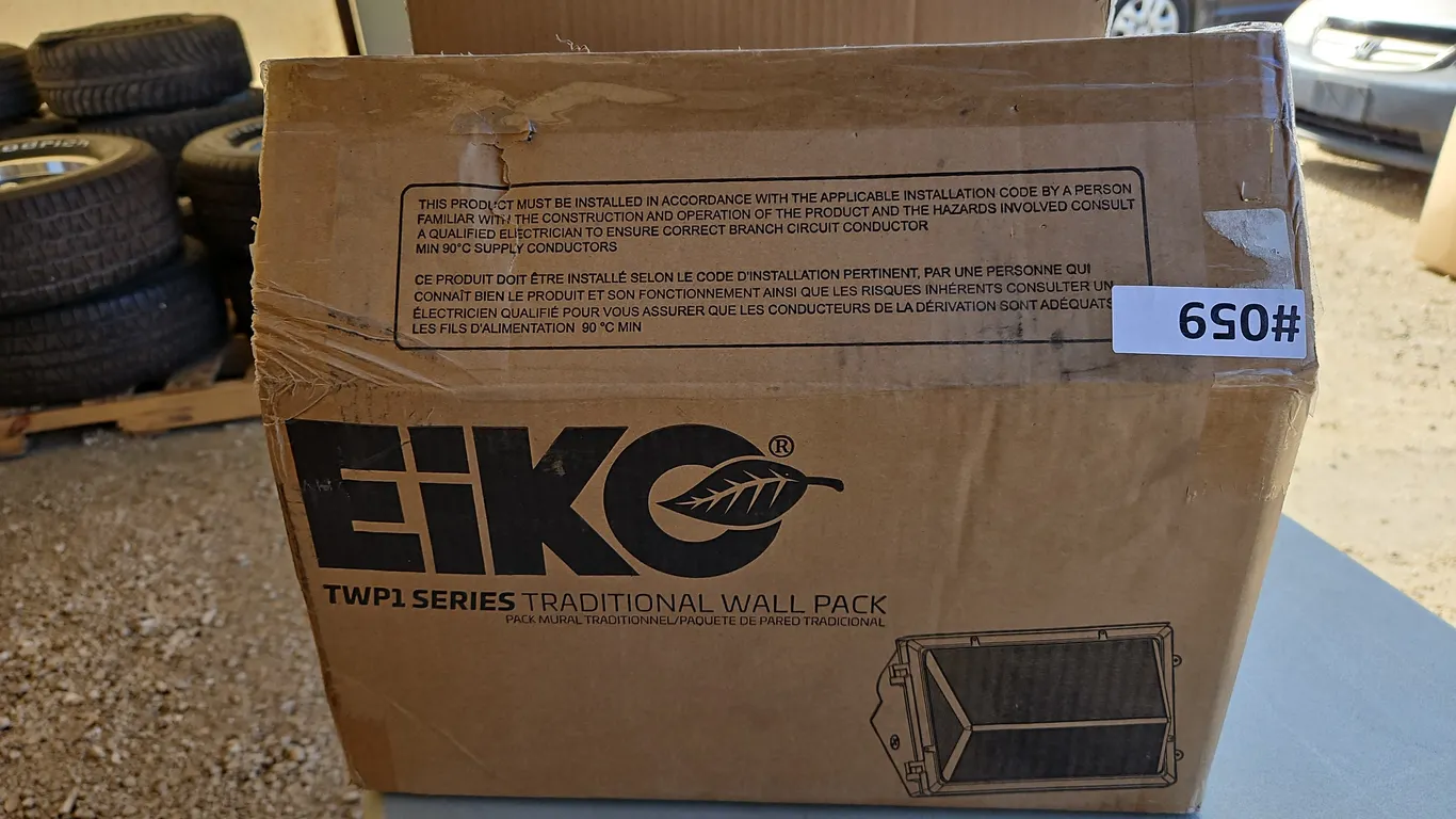 Eiko Traditional Wall Pack