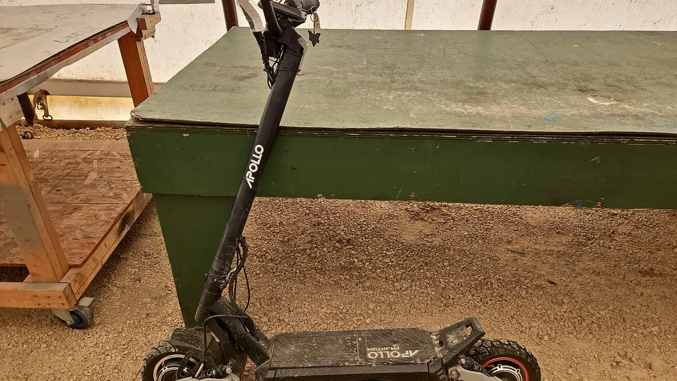 Apollo Phantom Scooter Apollo