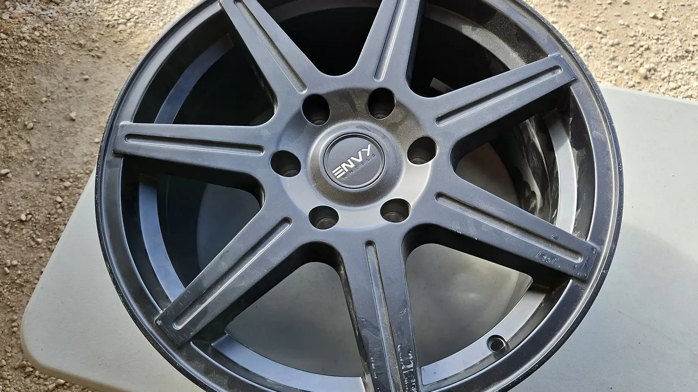 Vehicle Rim 18 Inch