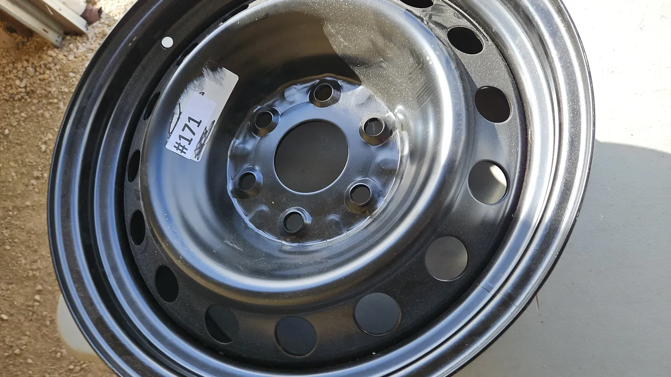 Vehicle Rim 17 Inch