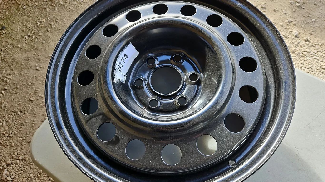 Vehicle Rim 17 Inch