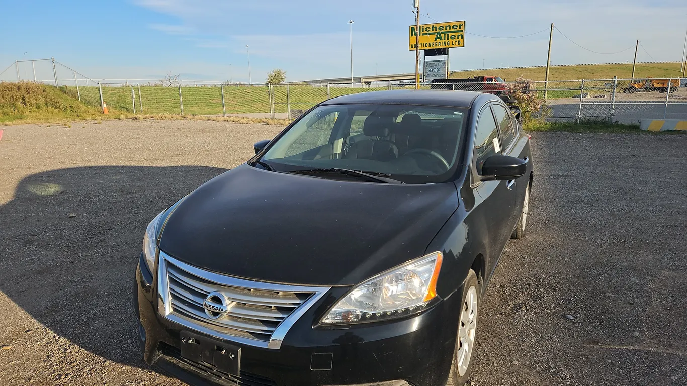 2015 Nissan Sentra S 4dr Sedan 6M