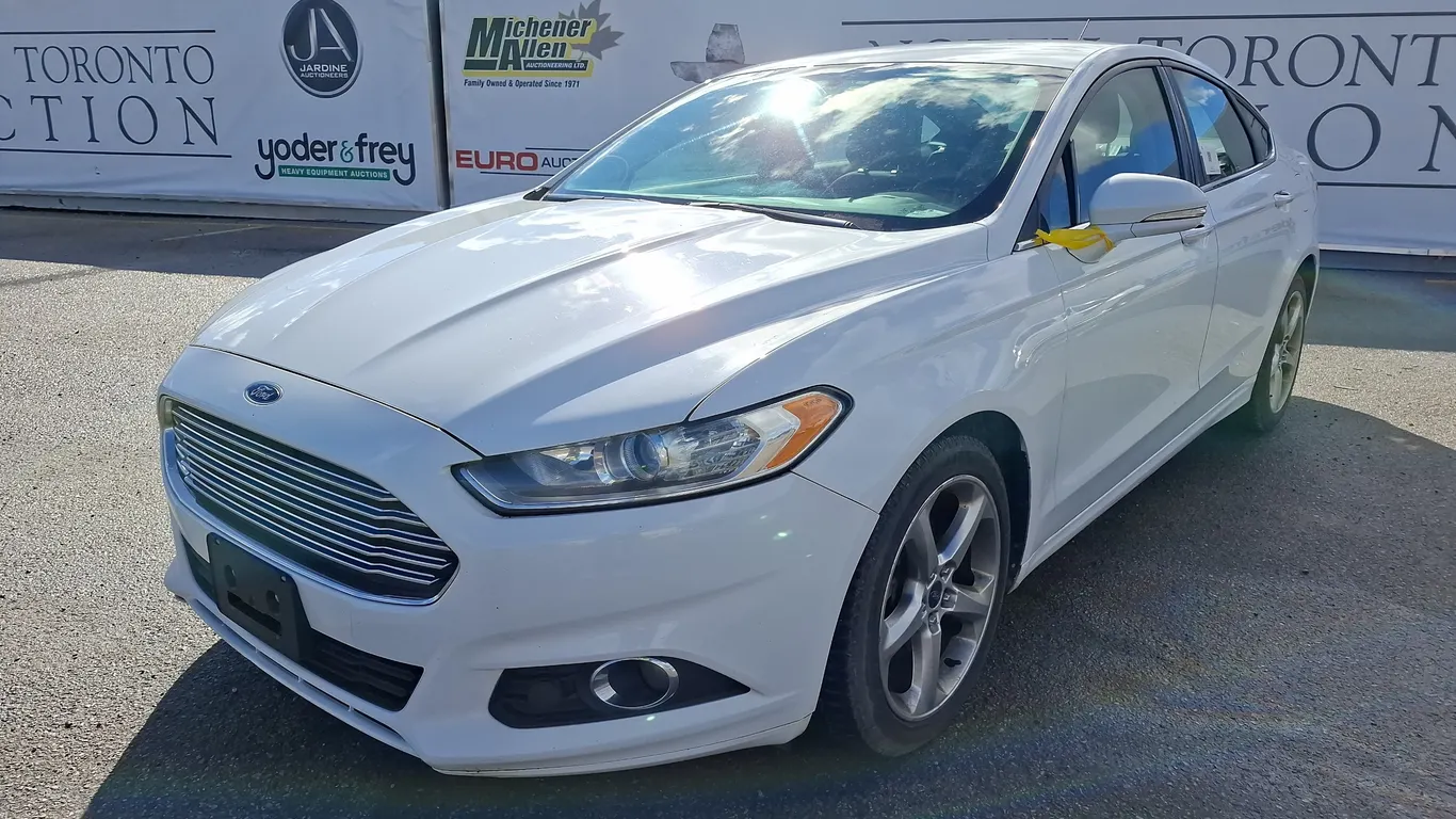 2014 Ford Fusion SE