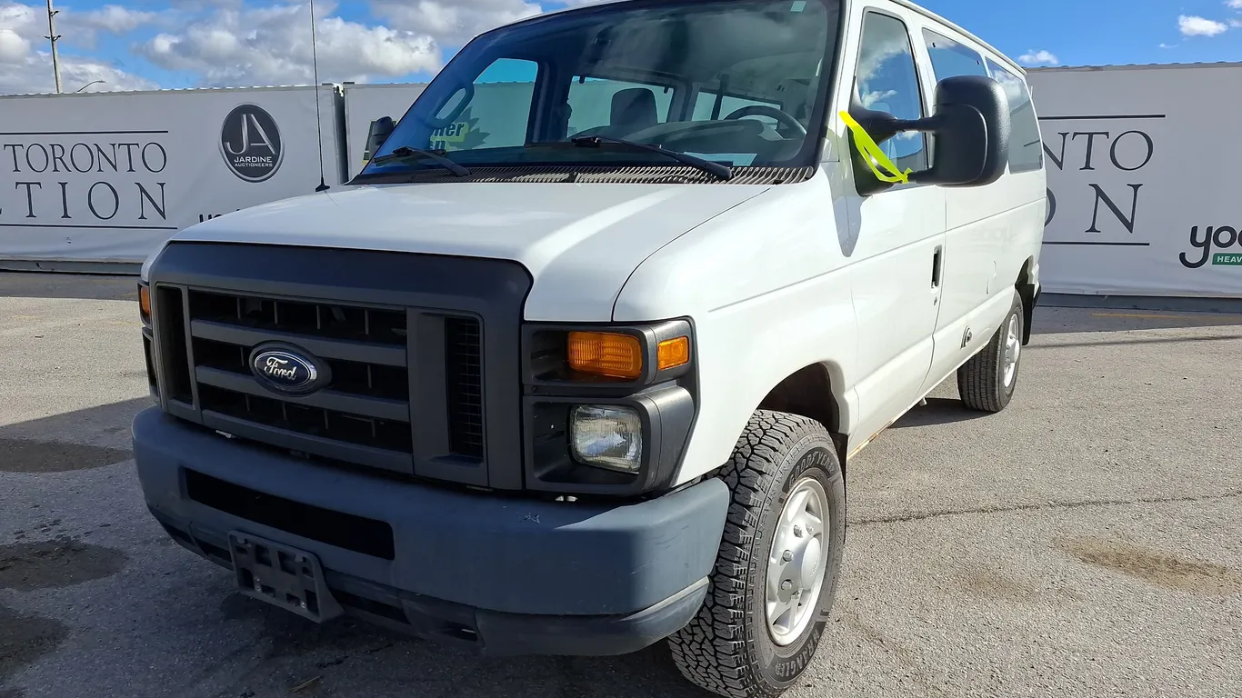 2013 Ford E-Series Cargo Van