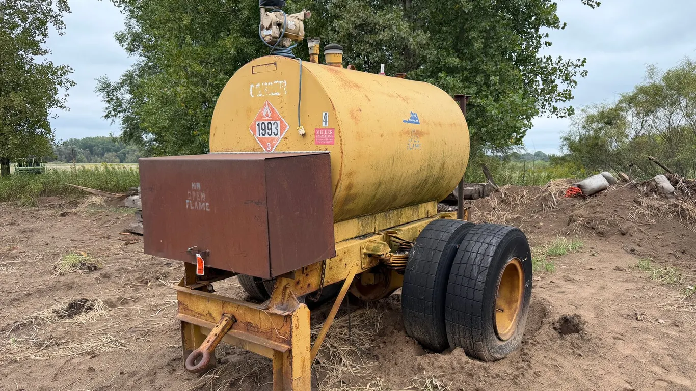 560-Gallon Fuel Trailer