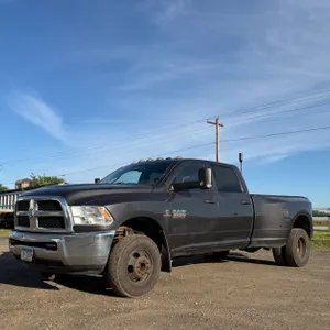 2017 Ram 3500 Dually Truck