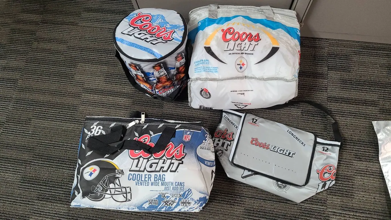 Coors Light and Pittsburgh Steelers Cooler Bag Lot (5 pcs)