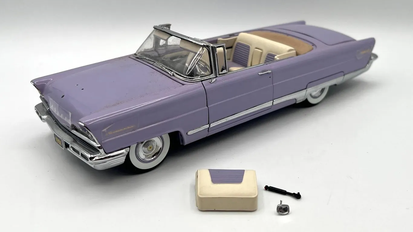 Danbury Mint - 1956 Lincoln Premier