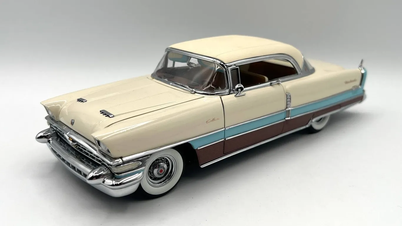 Danbury Mint - 1956 Packard Caribbean
