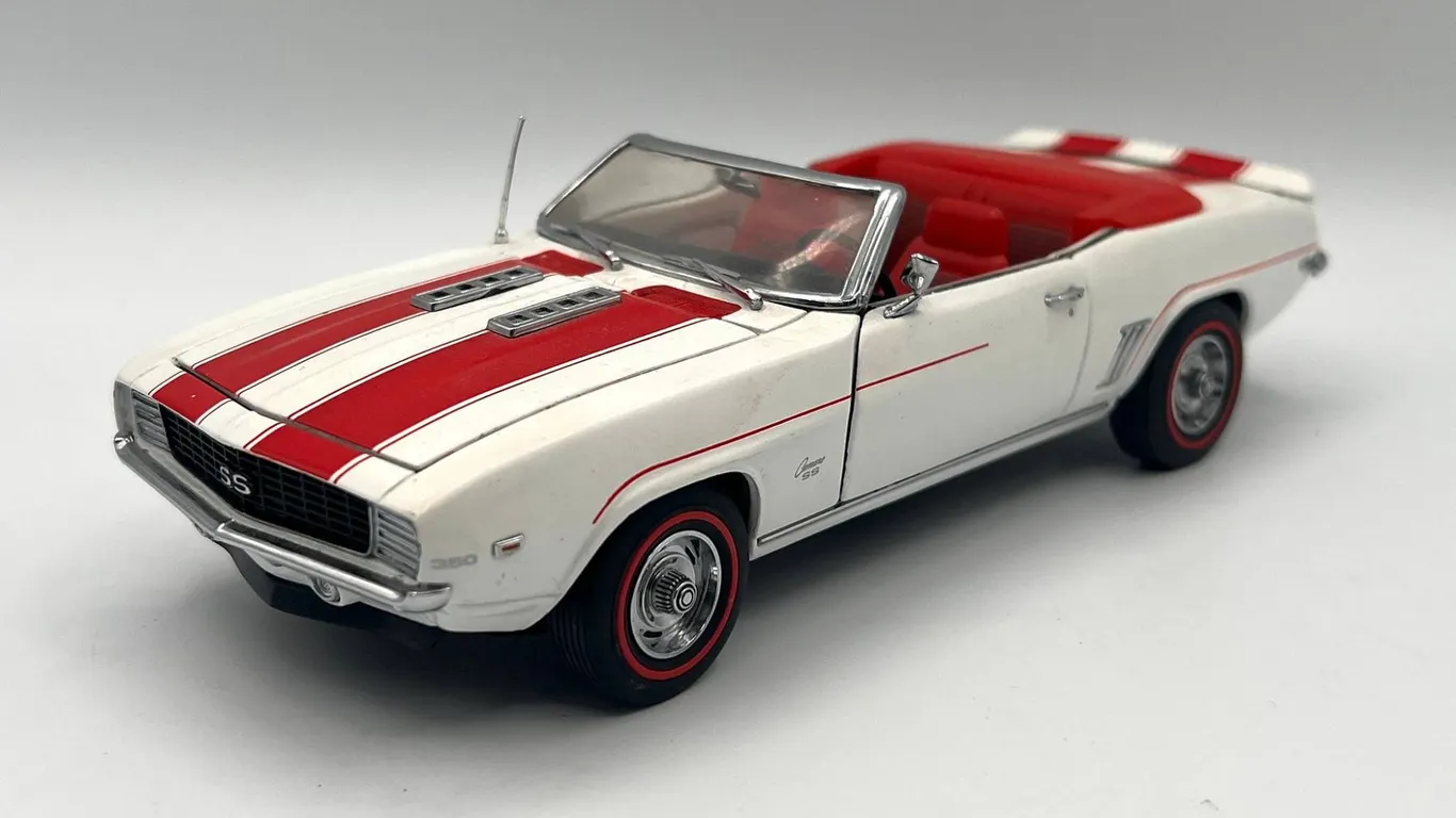 Danbury Mint - 1969 Chevrolet Camaro