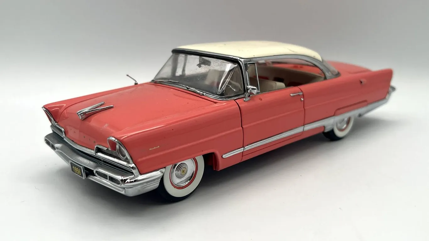 Danbury Mint - 1956 Lincoln Premiere Coupe