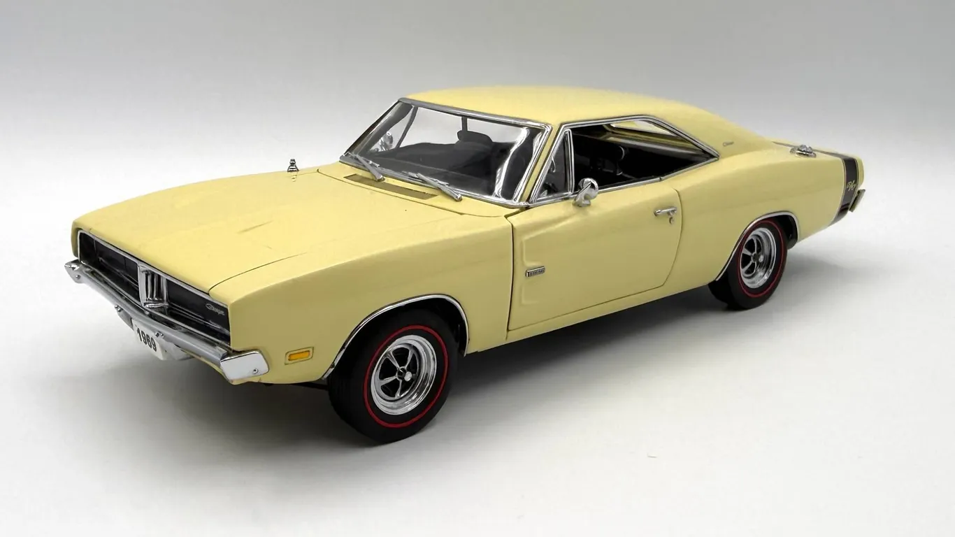Danbury Mint - 1969 Dodge Charger R/T