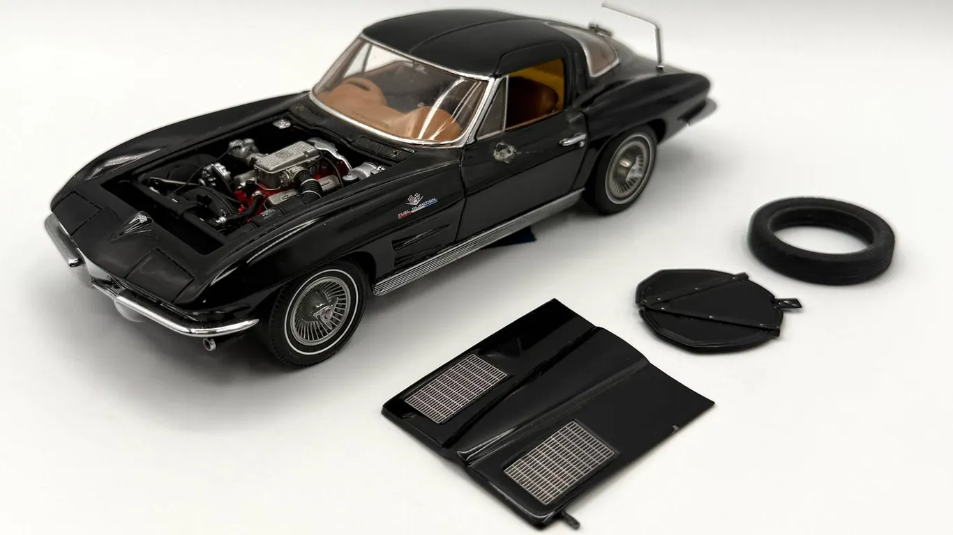 Danbury Mint - 1963 Chevrolet Corvette
