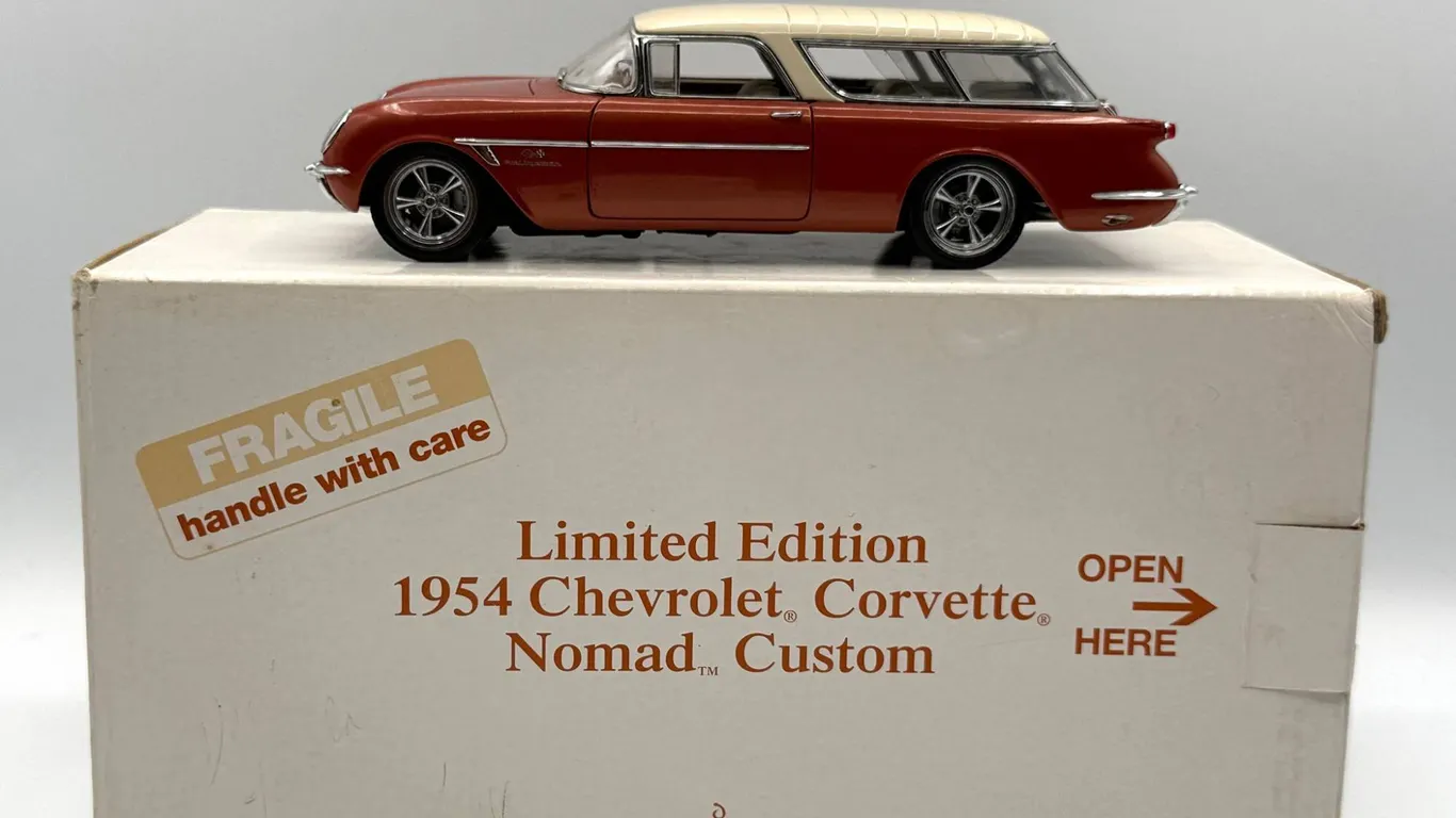 Limited Edition - Danbury Mint - 1954 Corvette Wagon