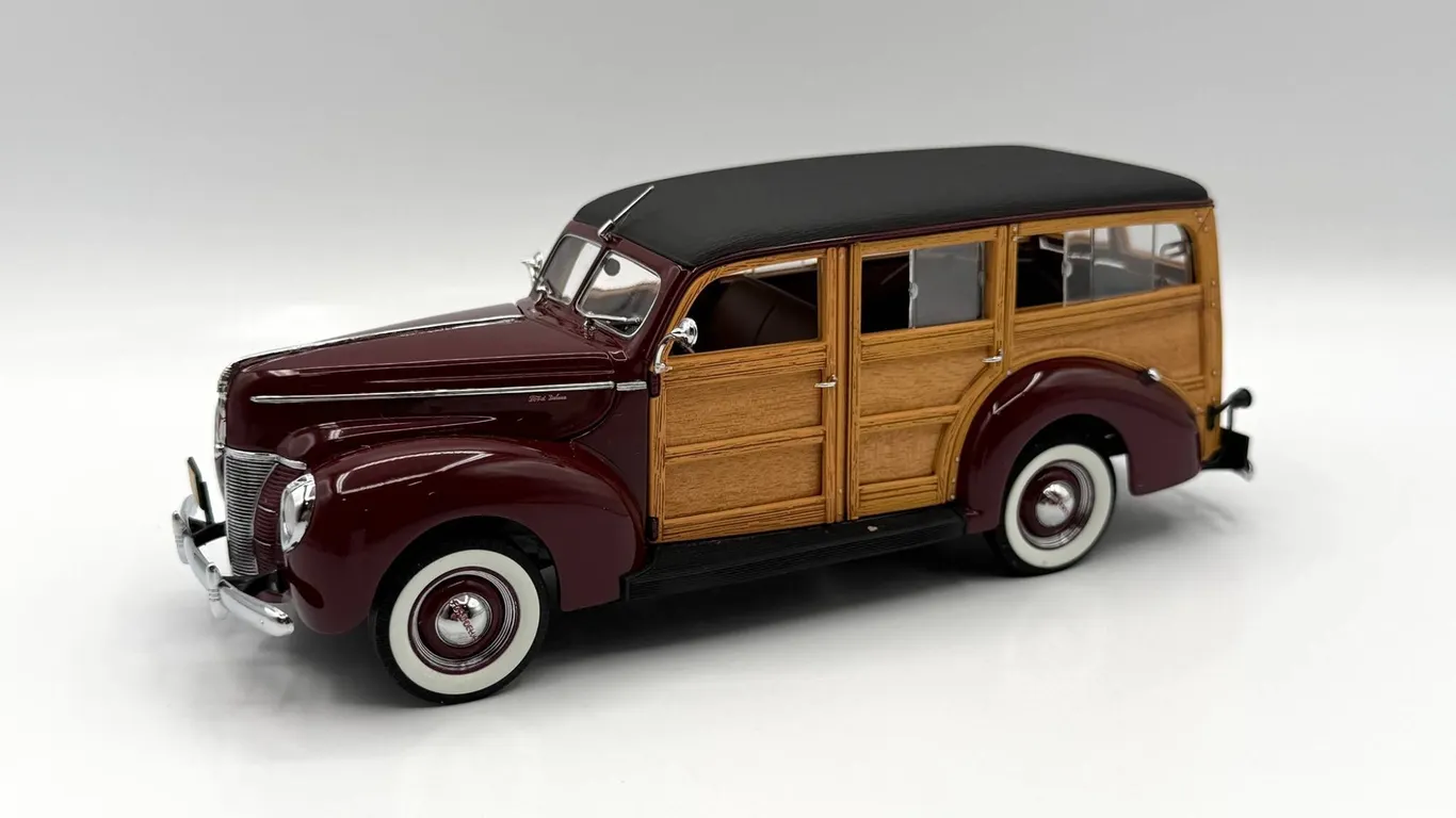 Limited Edition - Danbury Mint - 1940 Ford Deluxe Wagon