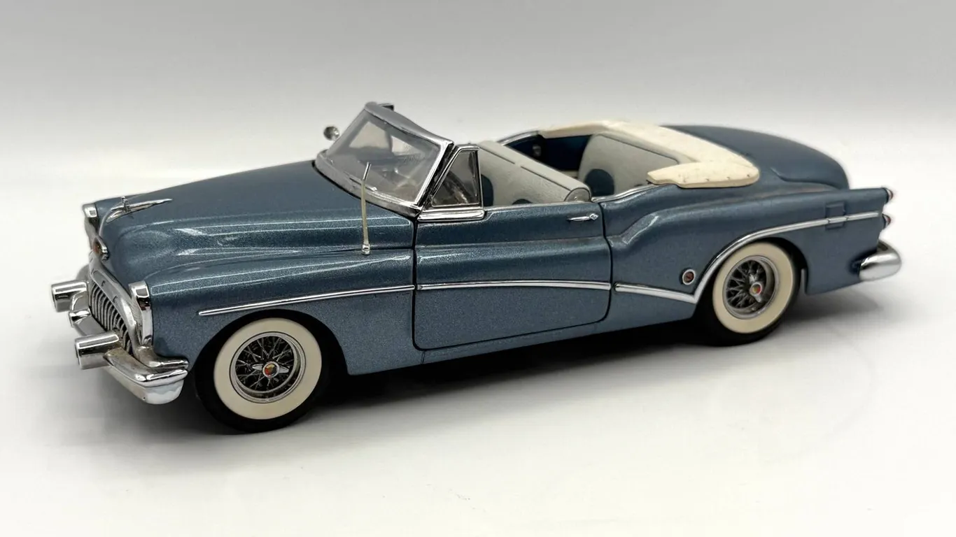 Danbury Mint - 1953 Buick Skylark