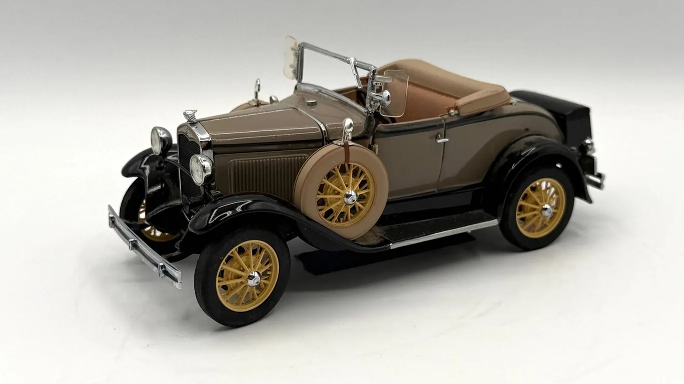 Danbury Mint - 1931 Ford Model A Car