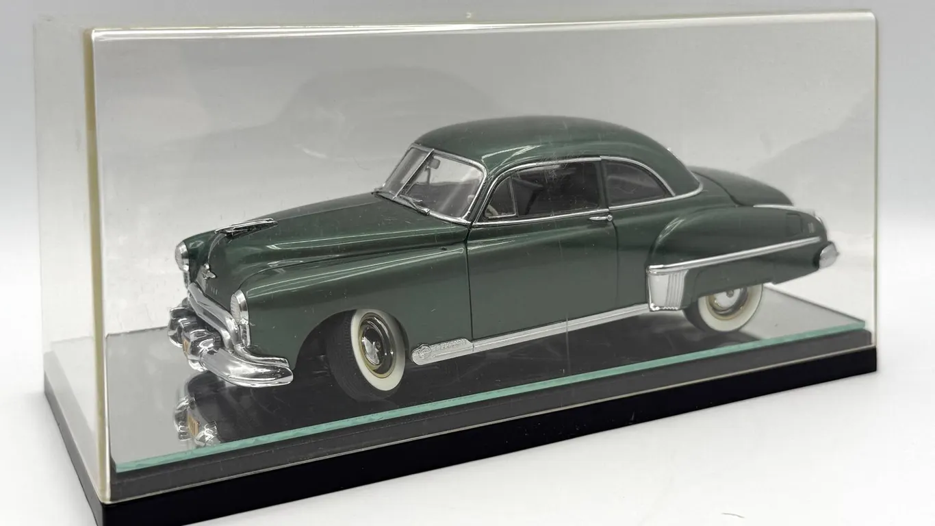 Danbury Mint - 1949 Oldsmobile