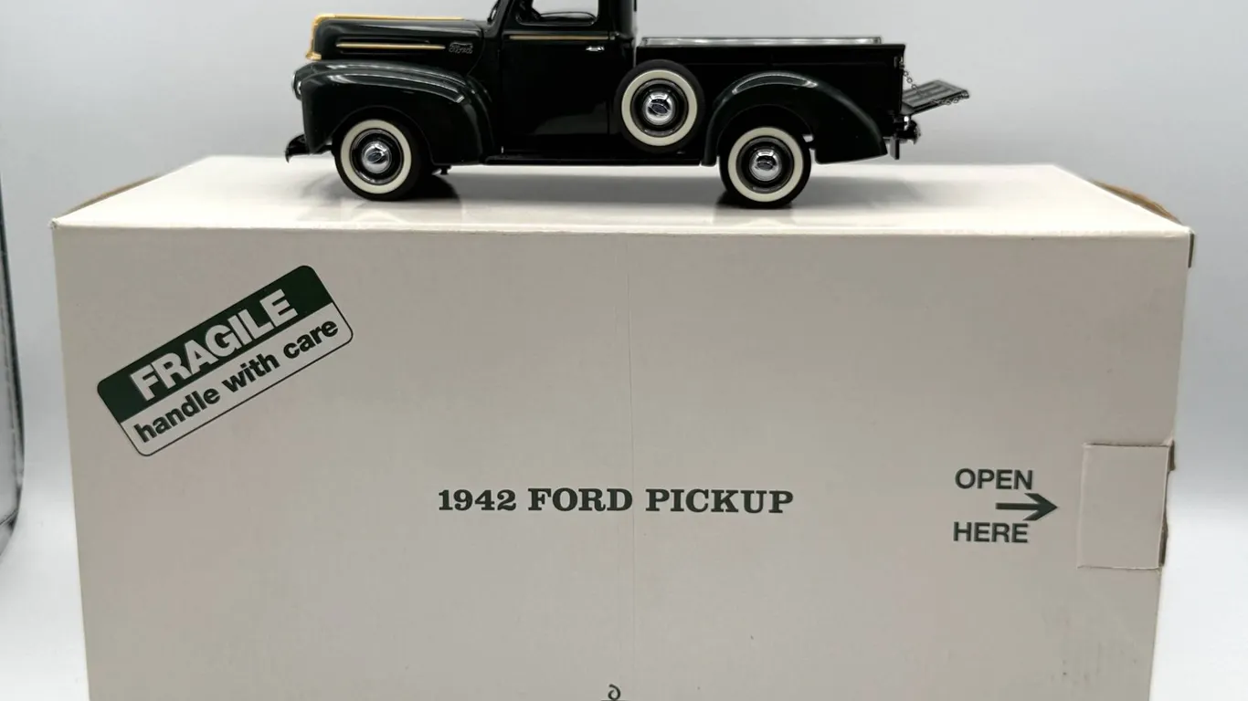Danbury Mint - 1942 Ford Pickup