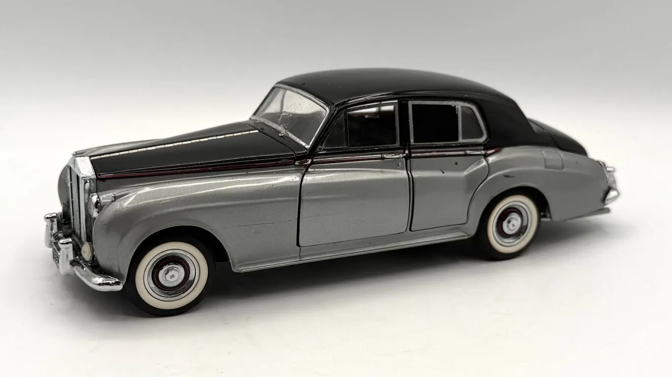 Franklin Mint - 1955 Rolls Royce Silver Cloud 1