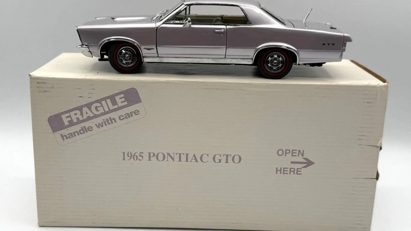 Danbury Mint - 1965 Pontiac GTO