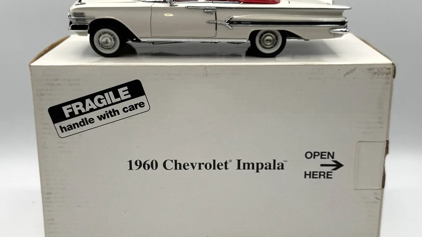 Danbury Mint - 1960 Chevrolet Impala