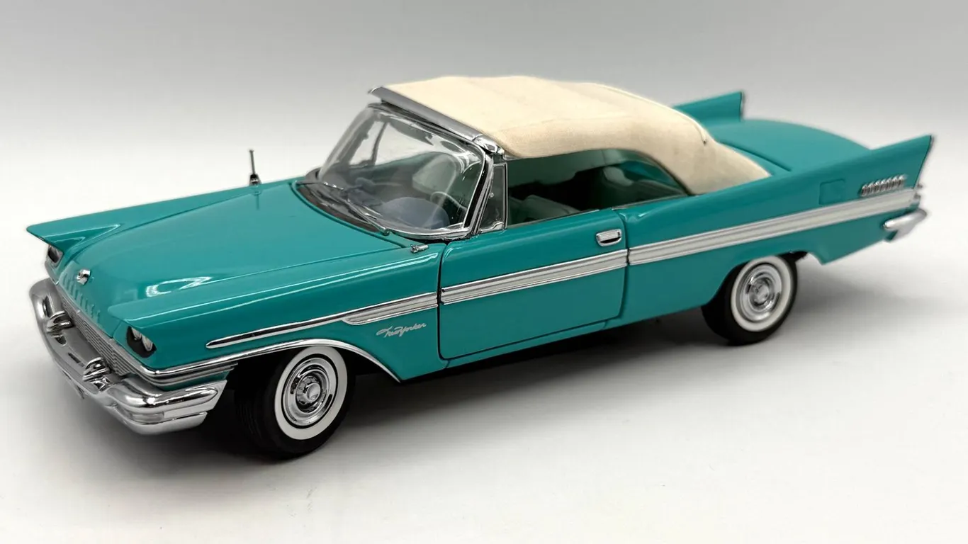 Limited Edition - Danbury Mint - 1957 Chrysler New Yorker