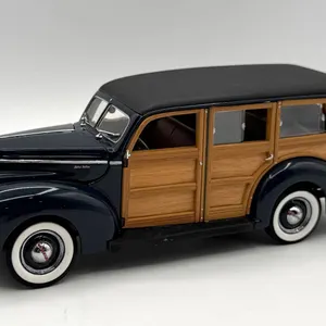 Danbury Mint - 1940 Ford Deluxe Station Wagon