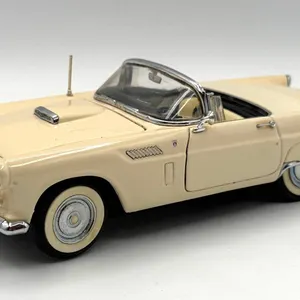 Danbury Mint - 1956 Ford Thunderbird Model