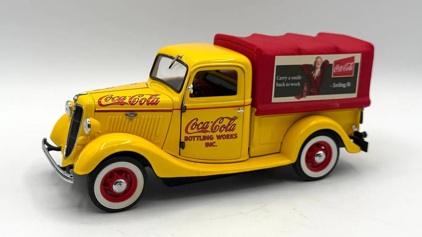 Danbury Mint - 1930's Coca-Cola Delivery Truck