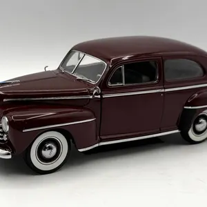 Danbury Mint - 1947 Ford Super Deluxe Model Car