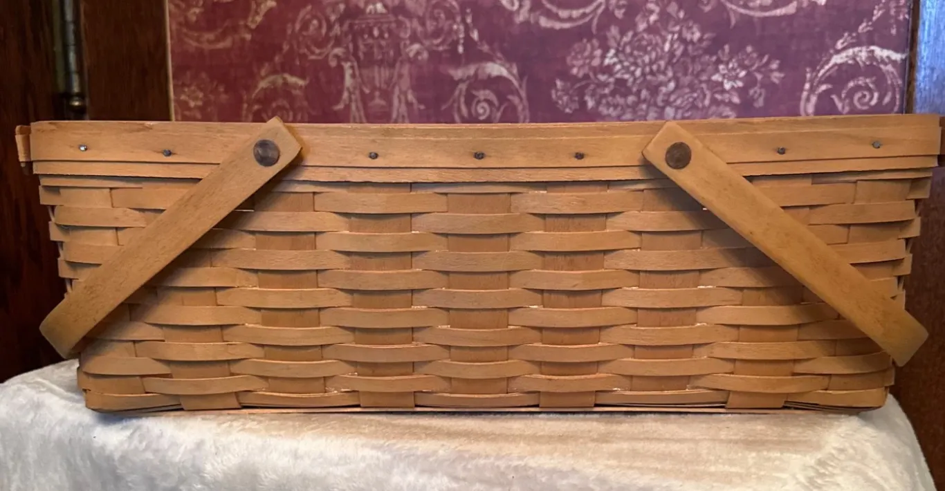 Longaberger Basket With Plastic Liner, 1996