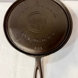 Griswold Cast Iron Griddle No. 8