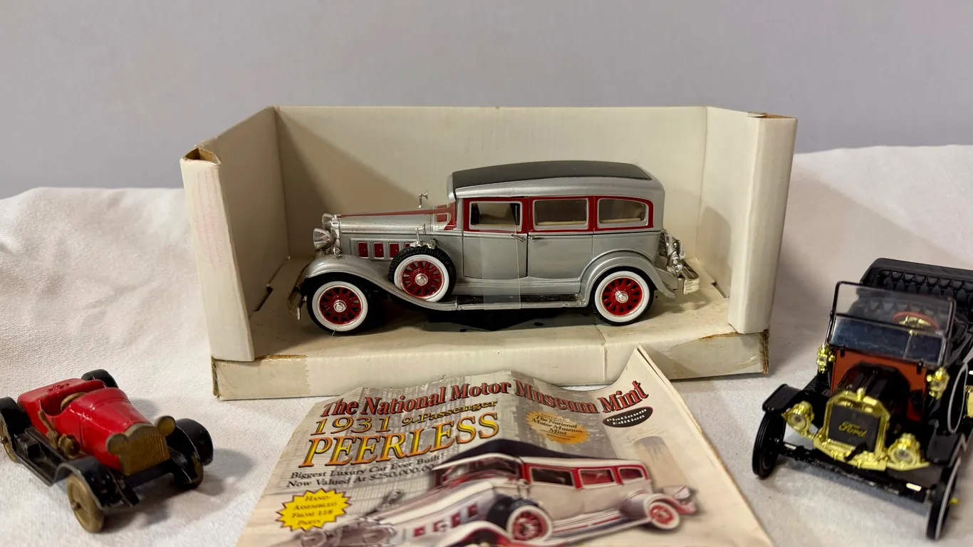 1919 Stutz Bearcat, Ford Model T & 1931 9-Passenger Peerless