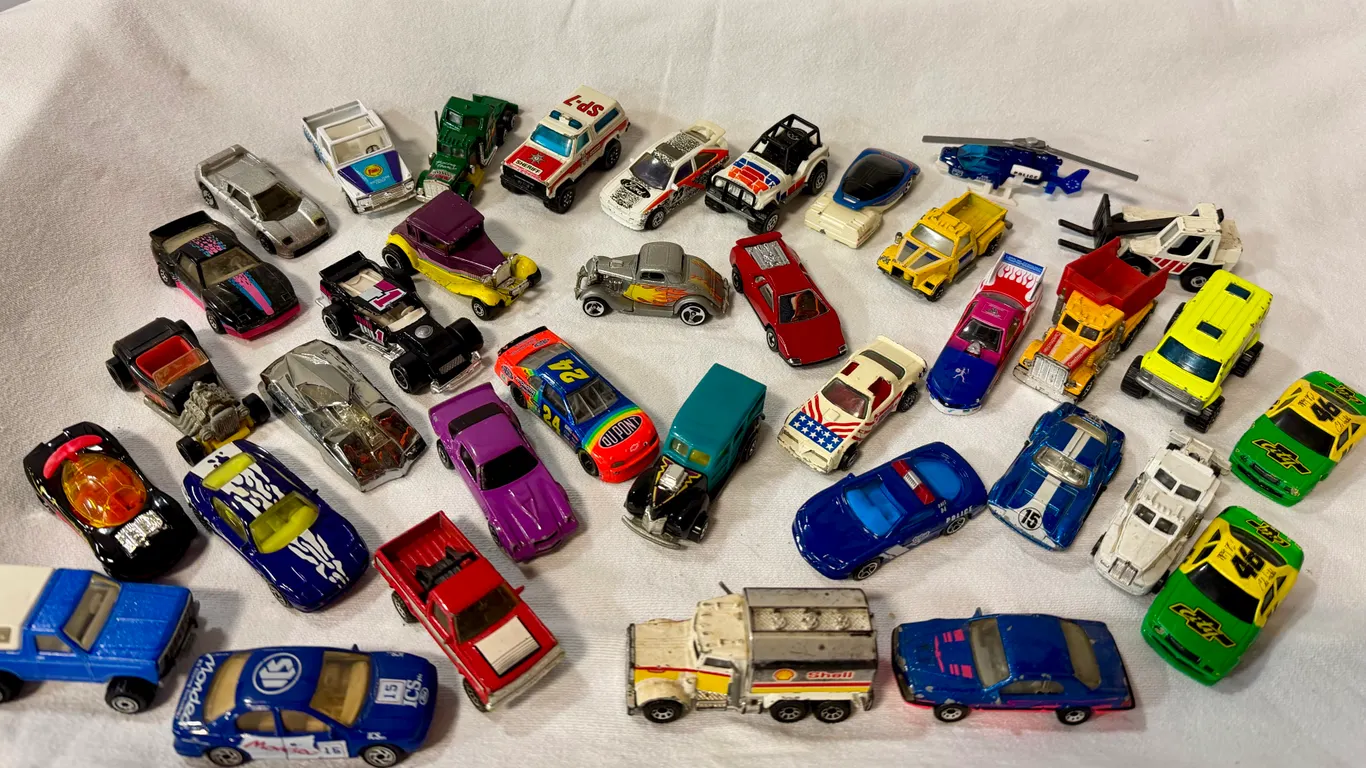 Hot Wheels & Matchbox Vehicles Three