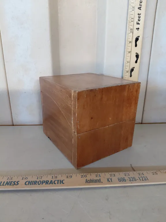 Vintage Wood Decor/Recipe Box 6"X7"X6"