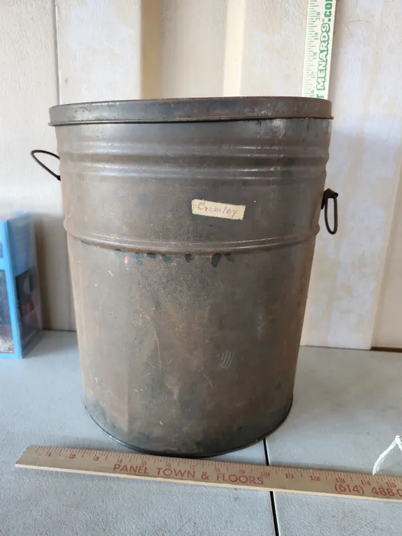 Vintage Tin 12.5"X14.5"
