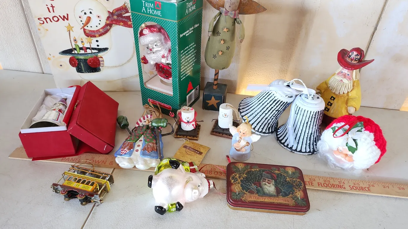 Christmas Ornaments, Snowman Canvas Print, Etc.