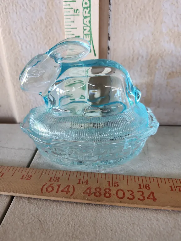 Vintage Blue Glass Rabbit On Nest 5.25"X3.75"X4.25" Believe To Be L.E.Smith
