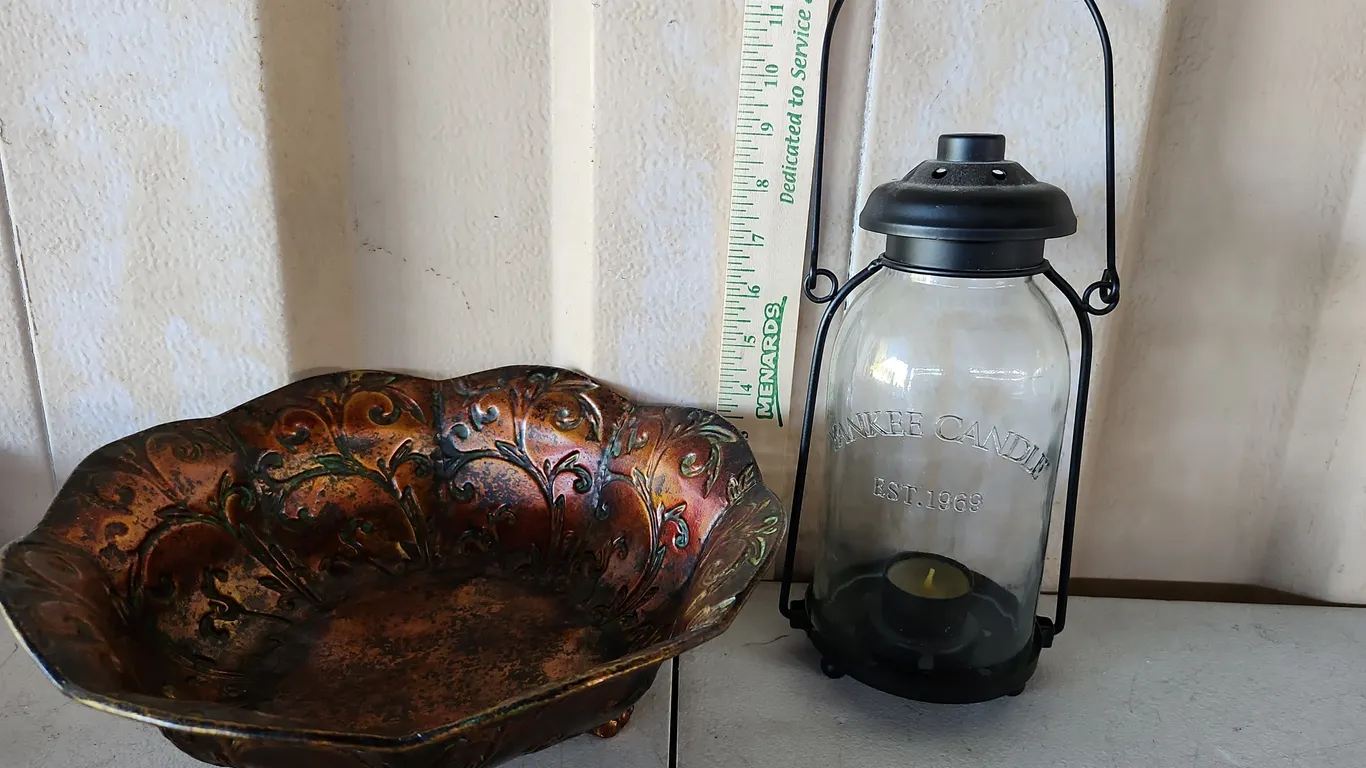 Yankee Candle Lantern & Metal Centerpiece Bowl