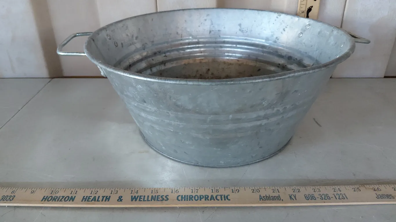 Galvanized Tub 19"X15.25"X6.25"